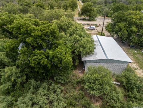 1398 W Moore Avenue Quemado TX 78877