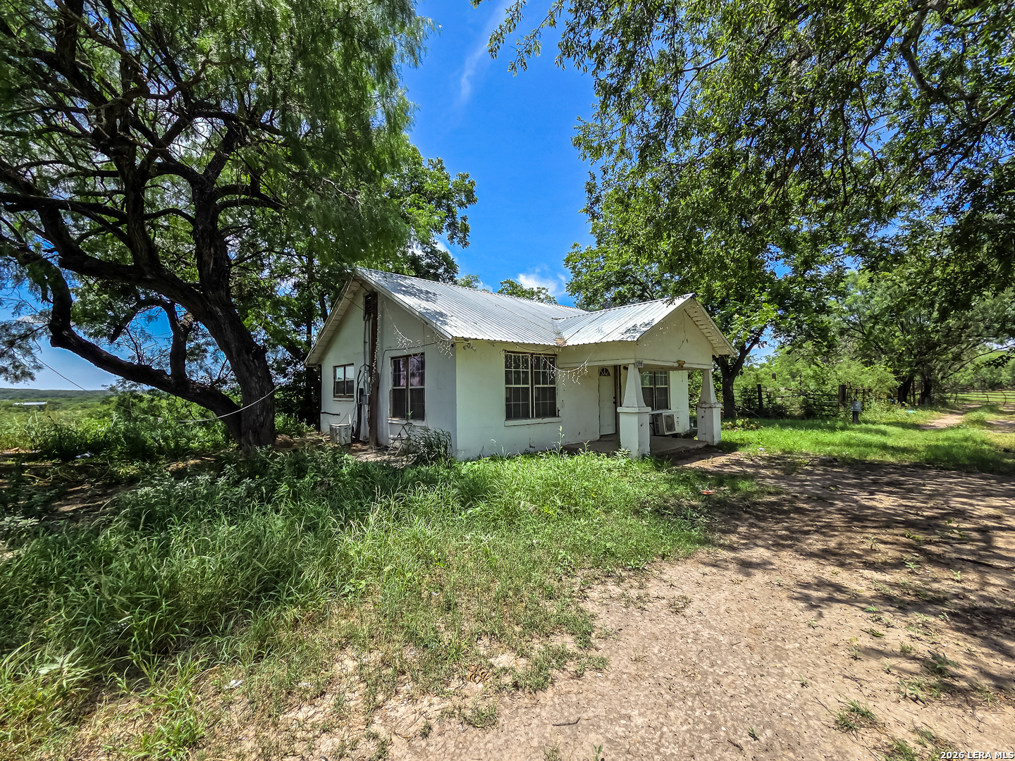 1398 W Moore Avenue Quemado TX 78877