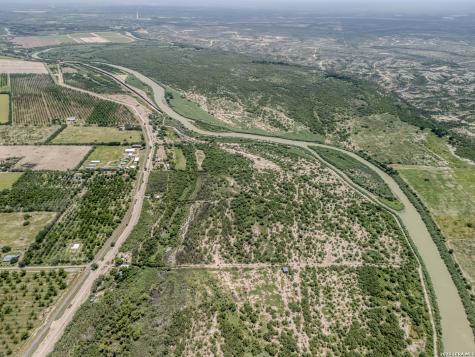 1398 W Moore Avenue Quemado TX 78877