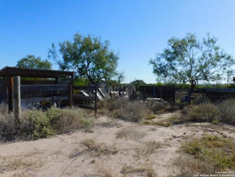 653 South Highway 59 George West TX 78022