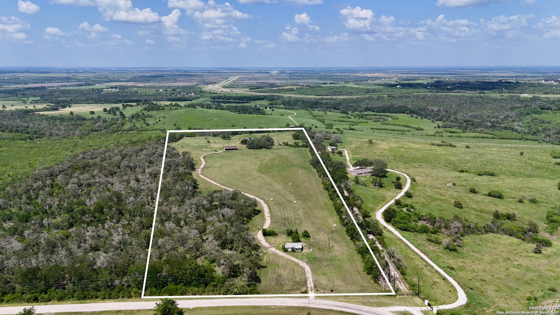 2725 Old Lehmann Seguin TX 78155