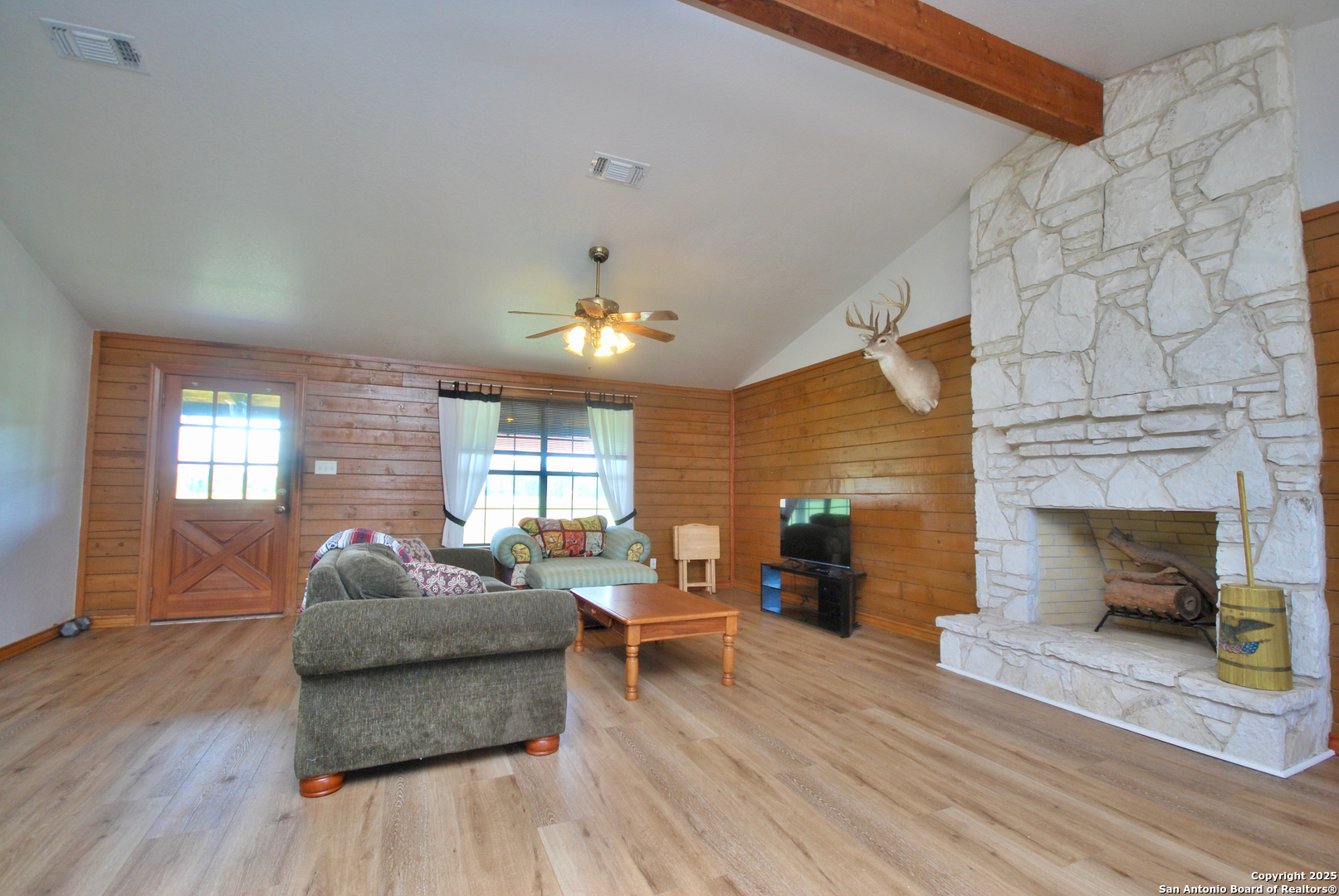 2725 Old Lehmann Seguin TX 78155