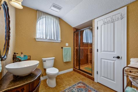 165 Pr 8250 Kenedy TX 78151