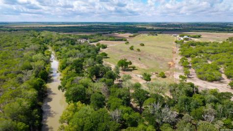 165 Pr 8250 Kenedy TX 78151