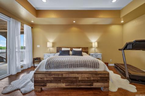 165 Pr 8250 Kenedy TX 78151