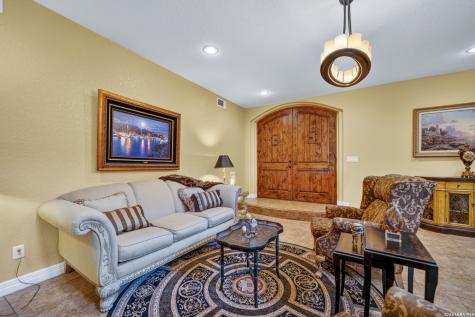 165 Pr 8250 Kenedy TX 78151