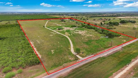 5975 County Road 277 Gillett TX 78116