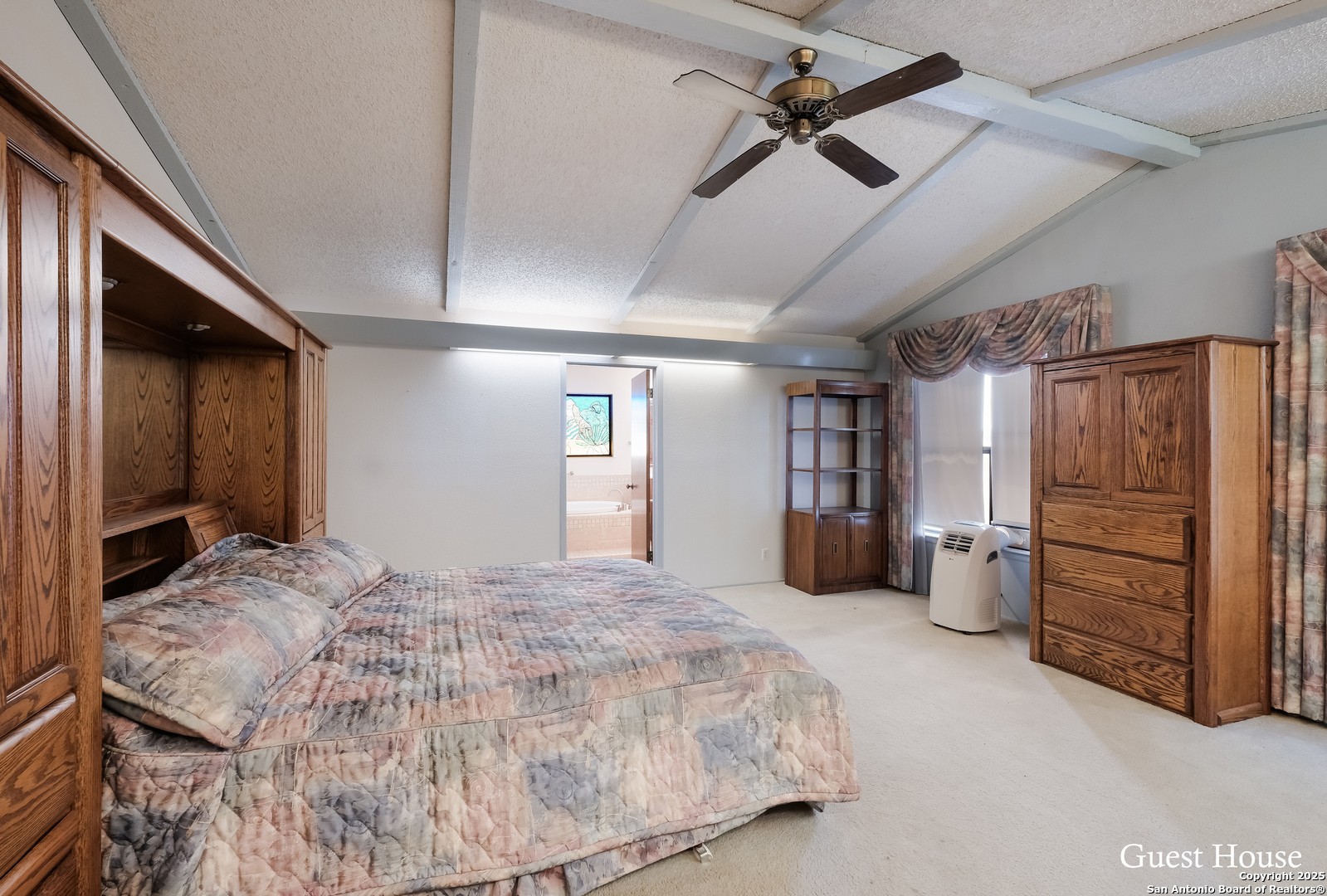 208 Private Road 378 Rio Medina TX 78066