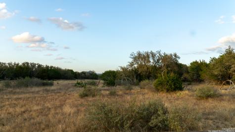 1593 County Road 354 Utopia TX 78884