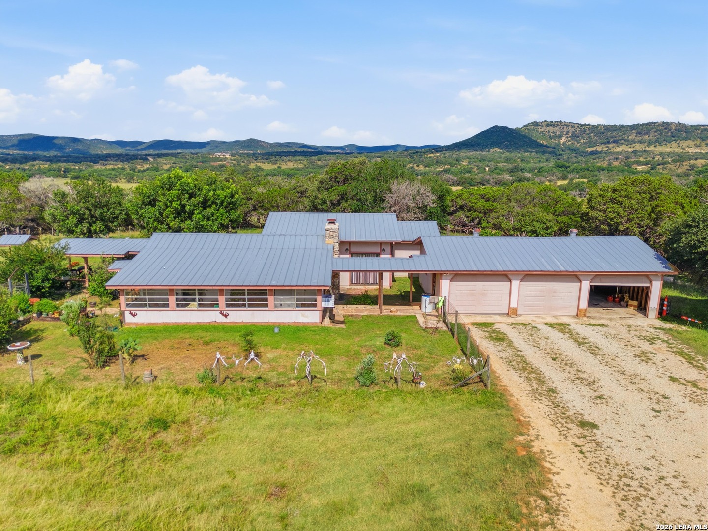 18954 State Highway 16 N Medina TX 78055