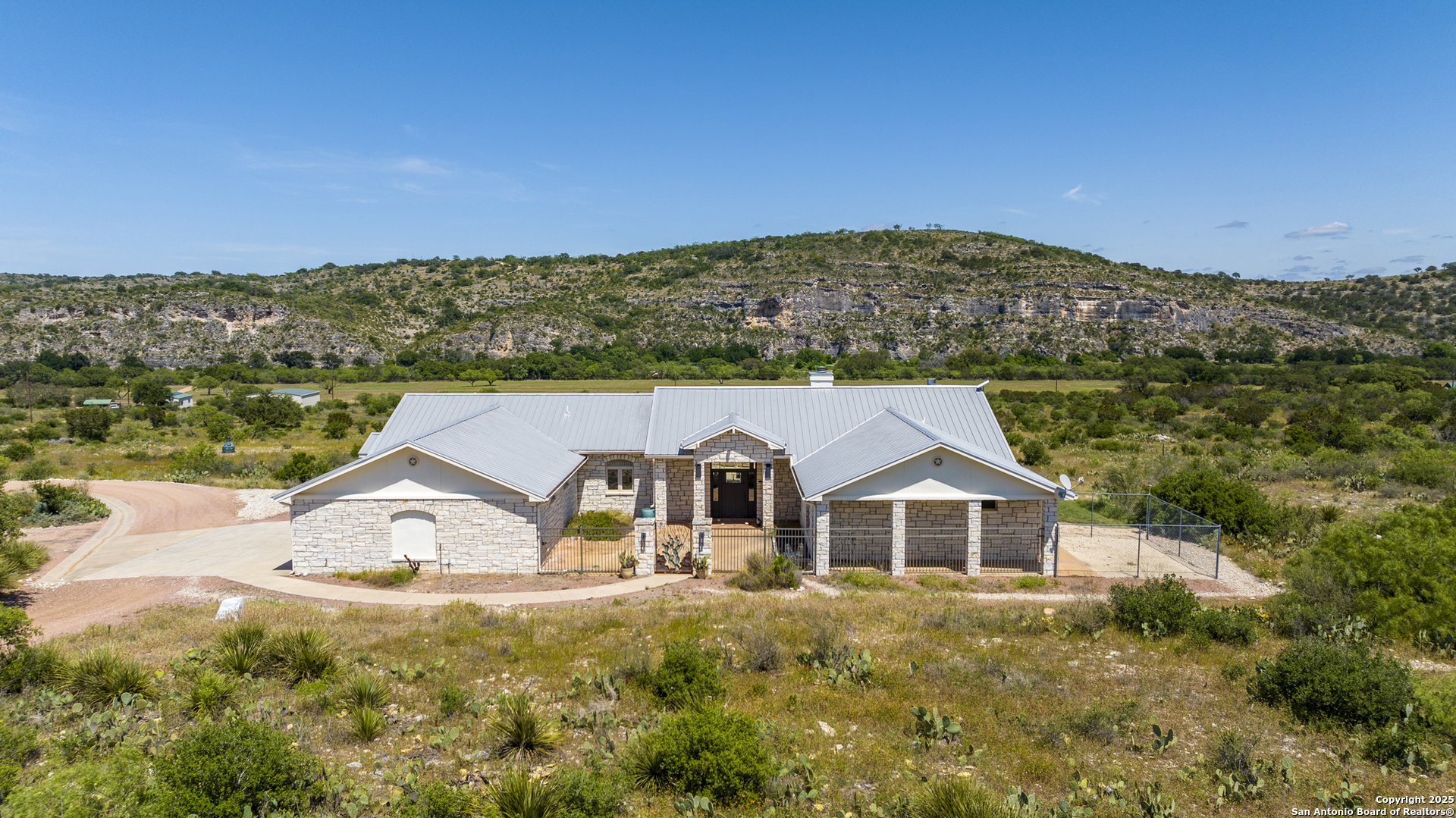 256 Persimmon Point Mason TX 76856