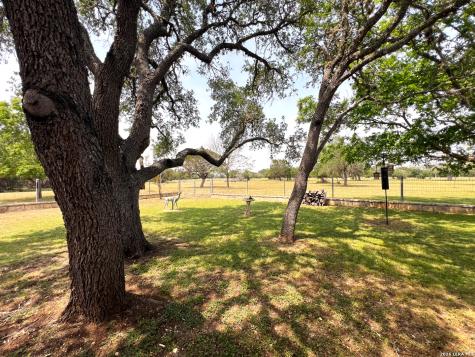 1220 Flying T Ranch Bandera TX 78003
