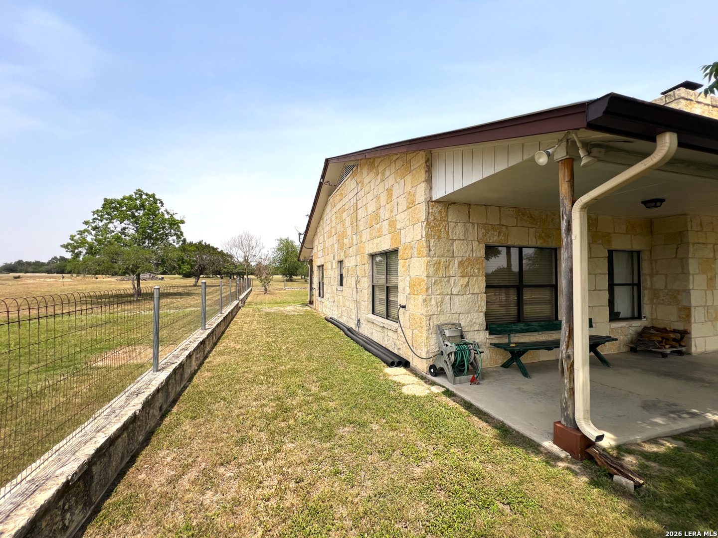 1220 Flying T Ranch Bandera TX 78003