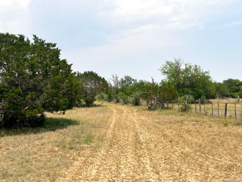 1220 Flying T Ranch Bandera TX 78003