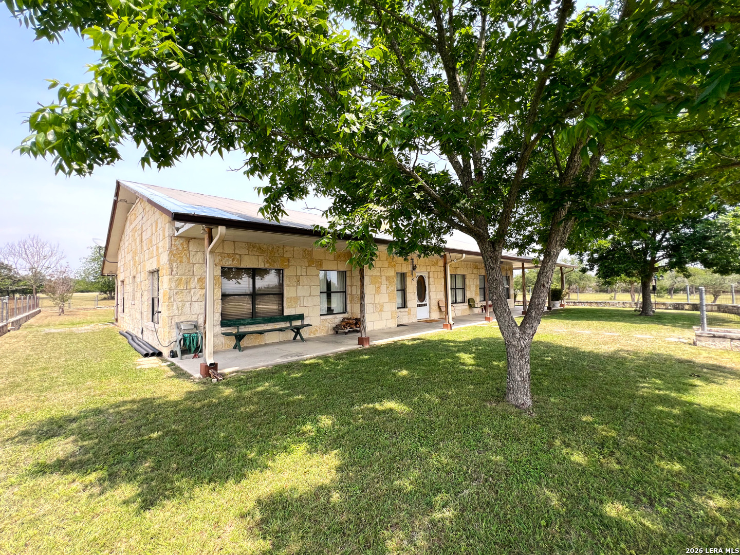 1220 Flying T Ranch Bandera TX 78003