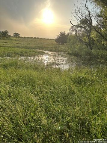 1912 Seminole Trail Dale TX 78616
