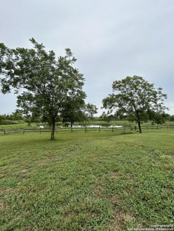 1912 Seminole Trail Dale TX 78616