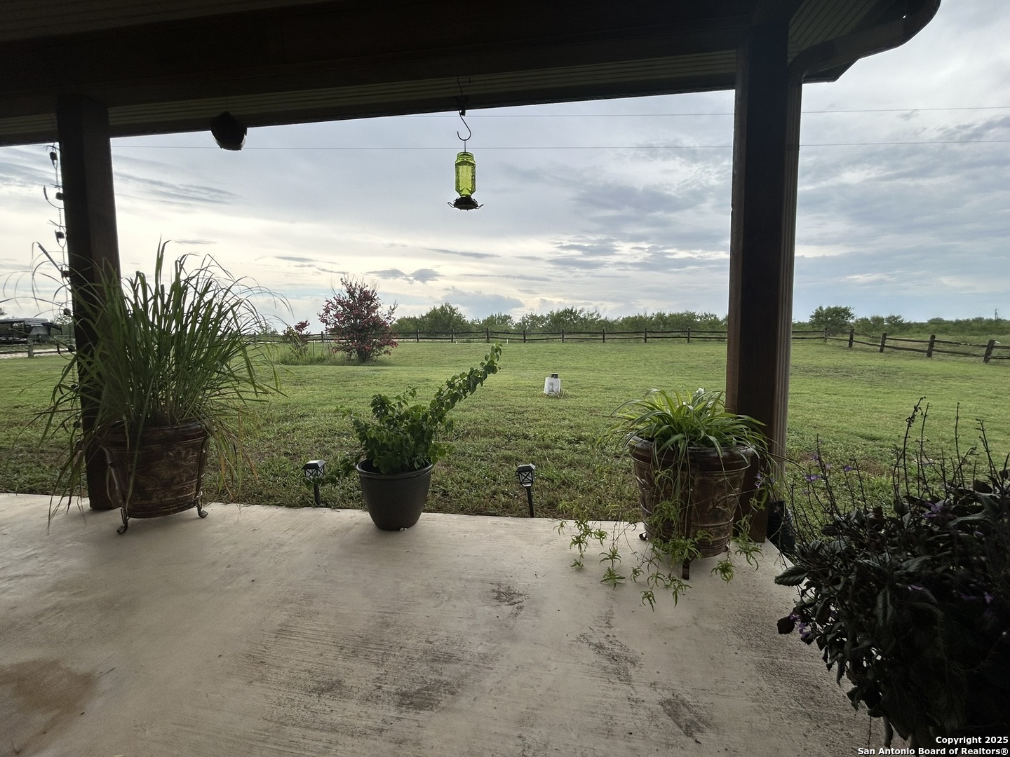 1912 Seminole Trail Dale TX 78616