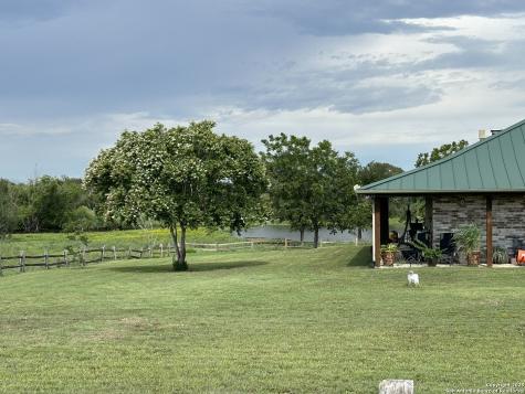 1912 Seminole Trail Dale TX 78616