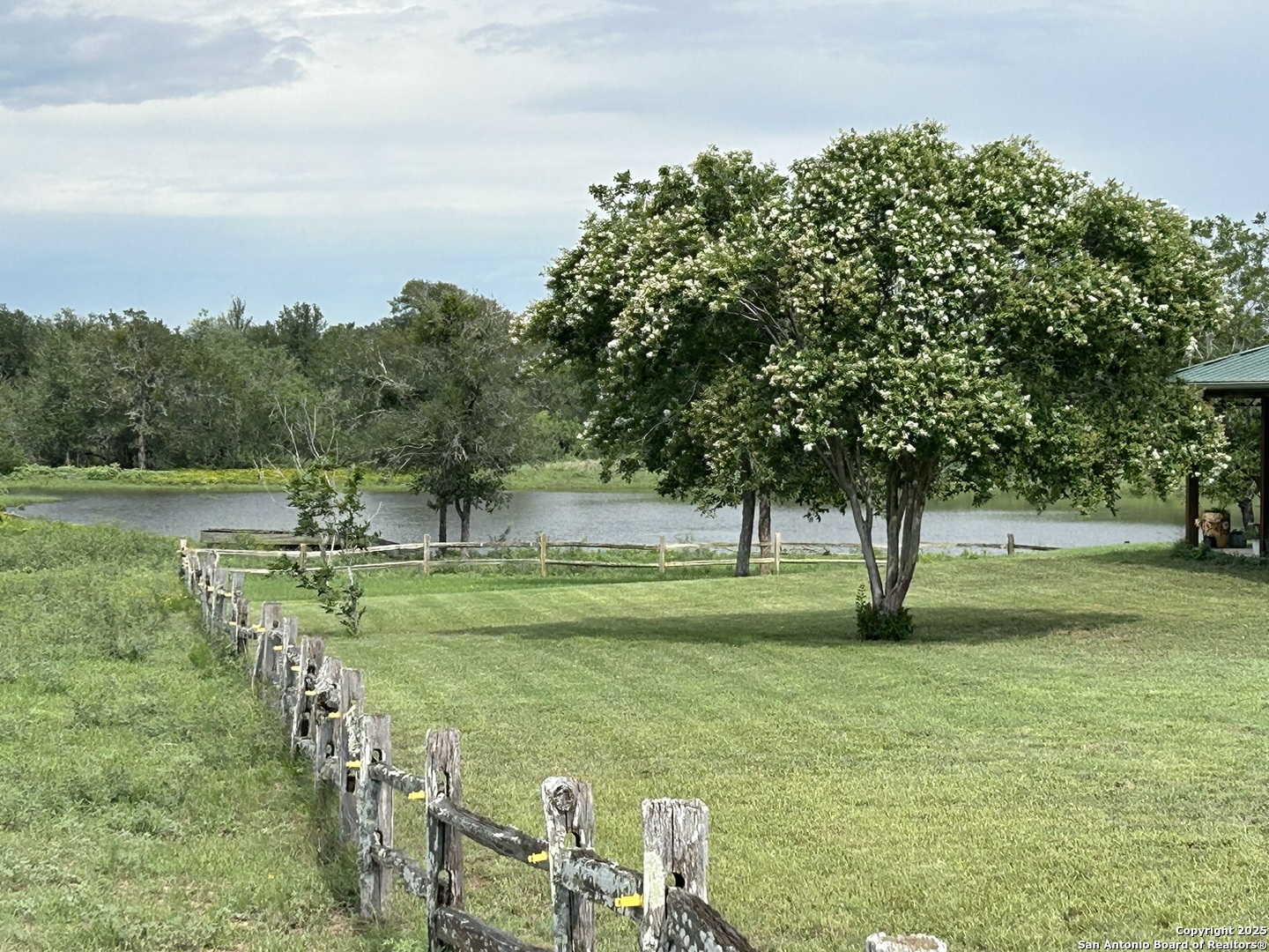 1912 Seminole Trail Dale TX 78616