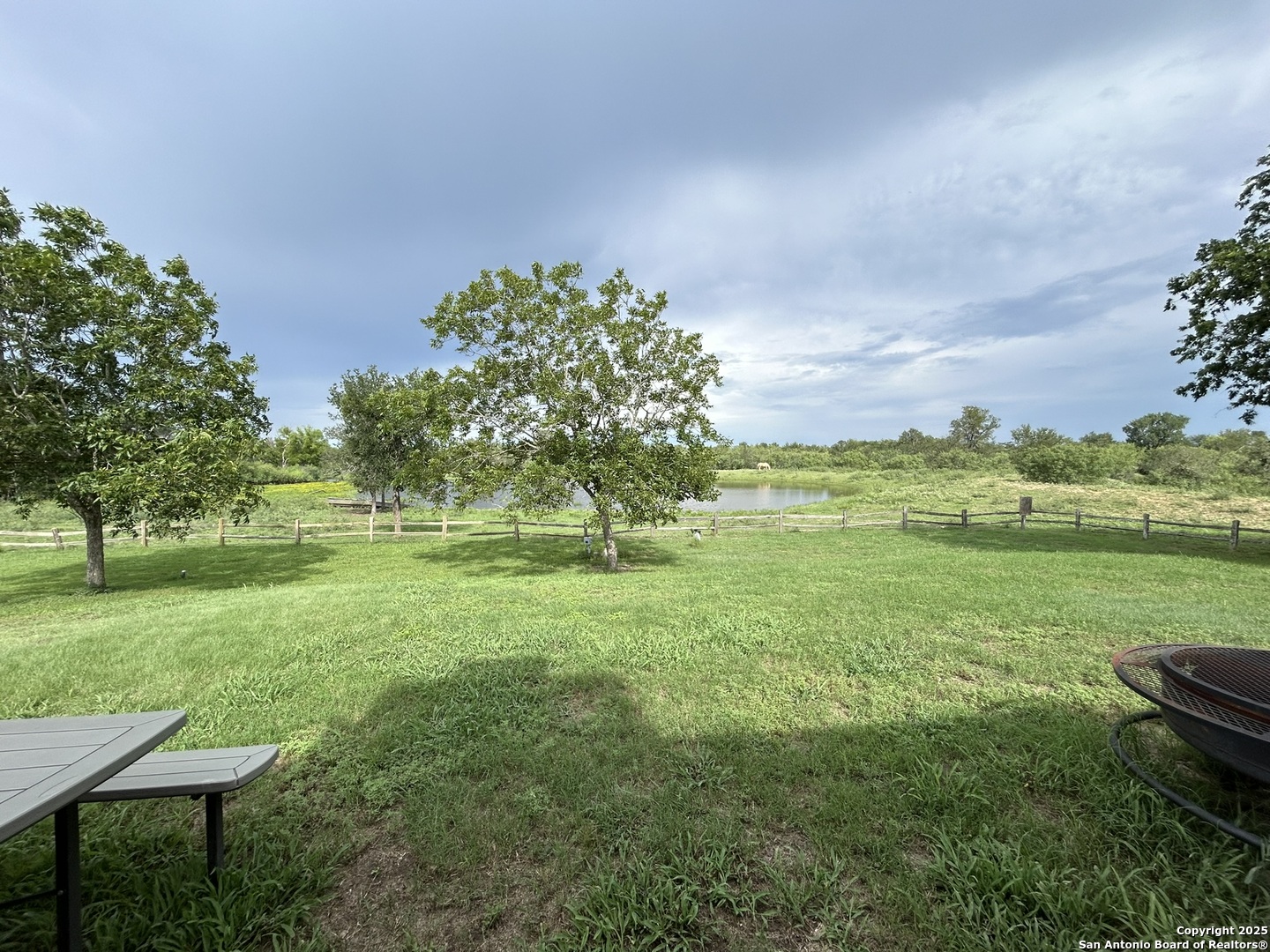1912 Seminole Trail Dale TX 78616
