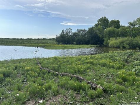 1912 Seminole Trail Dale TX 78616