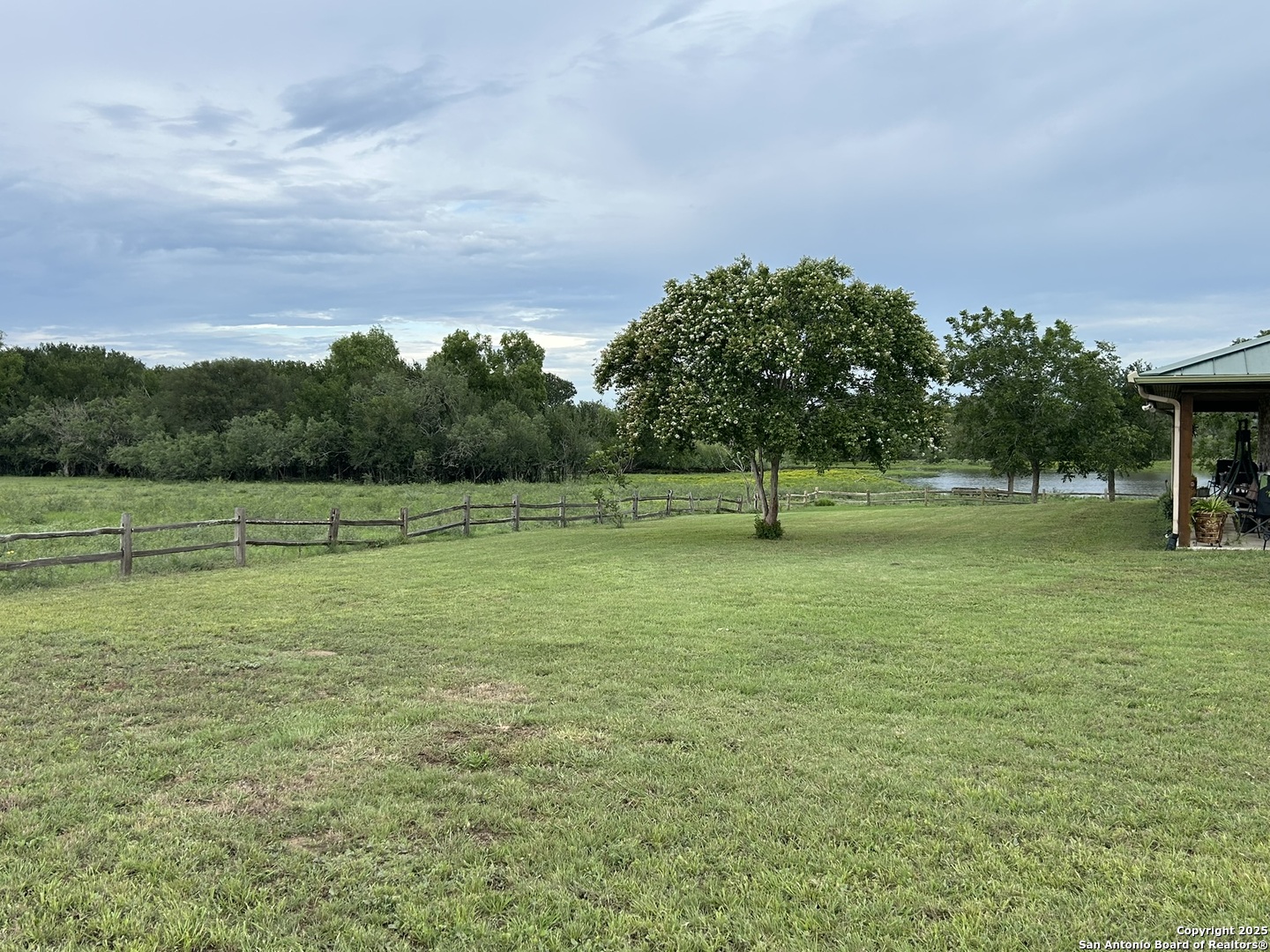 1912 Seminole Trail Dale TX 78616