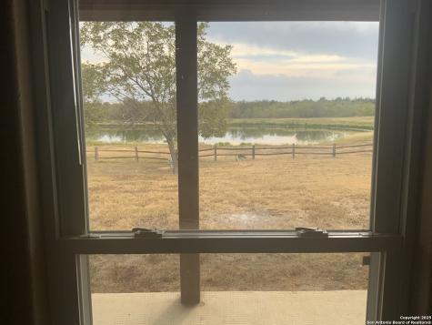 1912 Seminole Trail Dale TX 78616