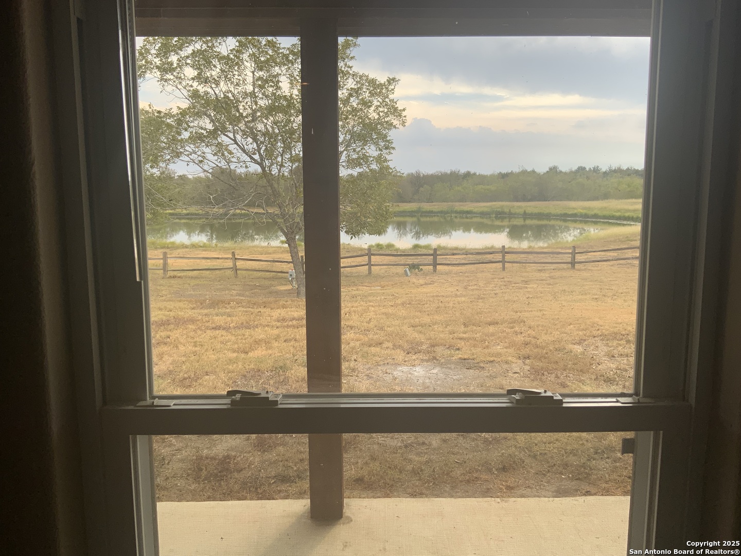 1912 Seminole Trail Dale TX 78616