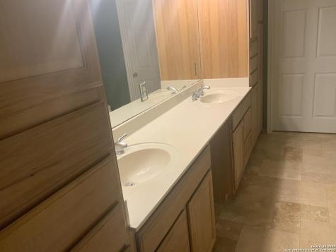 1912 Seminole Trail Dale TX 78616