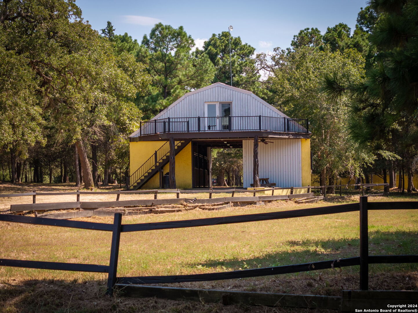 1031 Angel Lake Estates Alleyton TX 78935