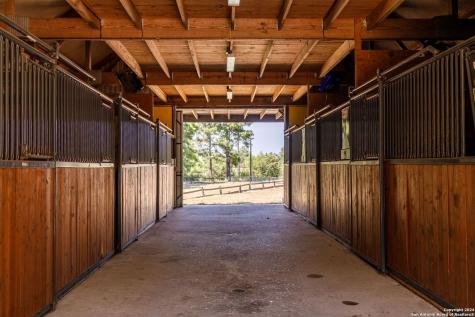 1031 Angel Lake Estates Alleyton TX 78935