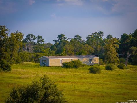 1031 Angel Lake Estates Alleyton TX 78935