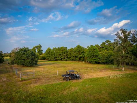 1031 Angel Lake Estates Alleyton TX 78935