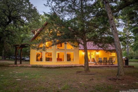 1031 Angel Lake Estates Alleyton TX 78935