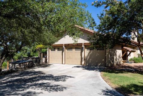 204 Ranch House Road Kerrville TX 78028