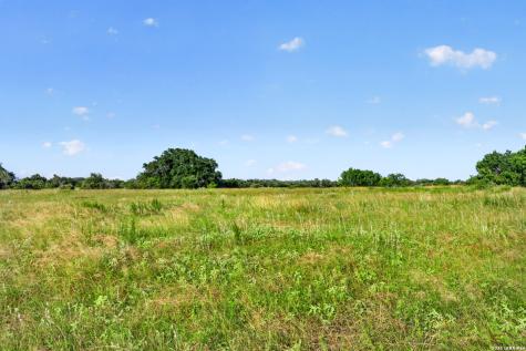 457 County Road 410 Stockdale TX 78160