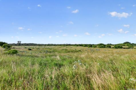 457 County Road 410 Stockdale TX 78160