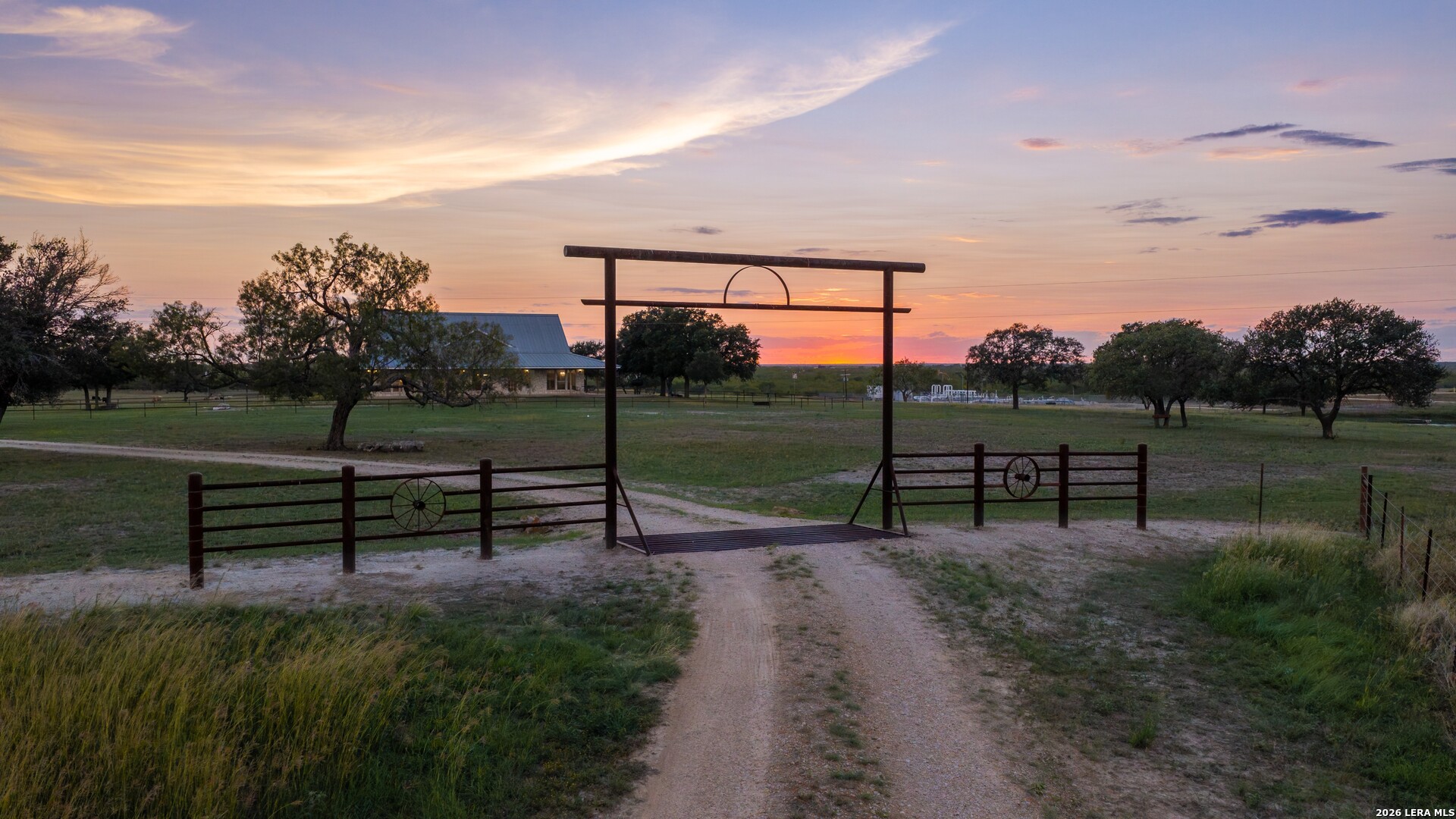 14068 Fm 1344 Falls City TX 78113