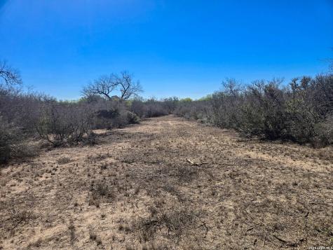 9239 Cr 123 Pawnee TX 78145