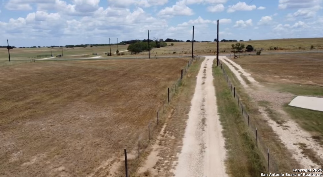 3144 Fm 1922 Floresville TX 78114