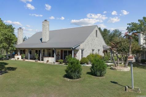 521 Bluff Creek Road Center Point TX 78010