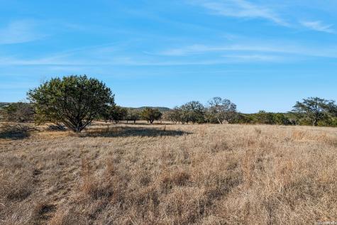 521 Bluff Creek Road Center Point TX 78010