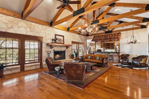 521 Bluff Creek Road Center Point TX 78010