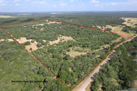 2777 County Road 251 Hondo TX 78861