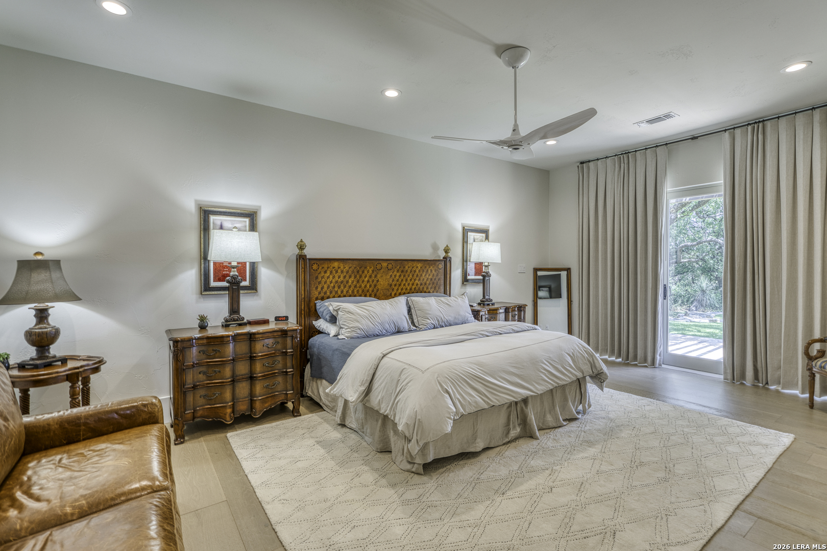 25800 Cox Crossing Road Spicewood TX 78669
