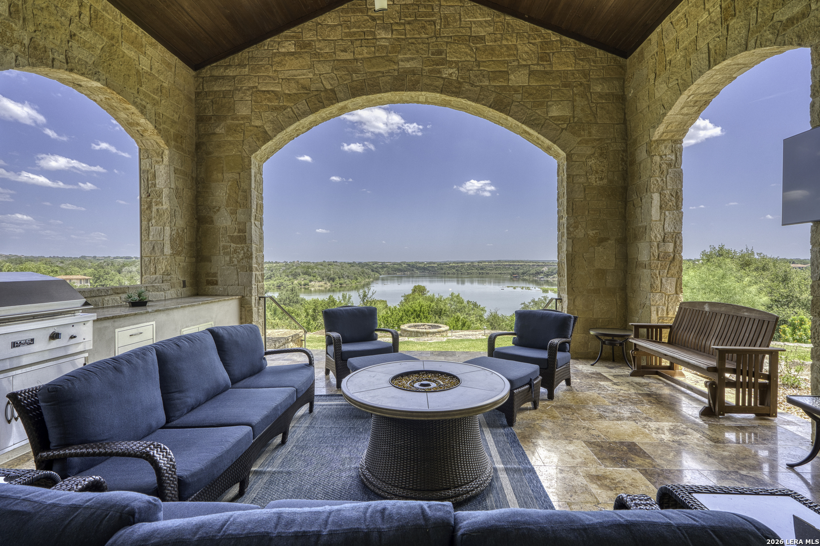 25800 Cox Crossing Road Spicewood TX 78669