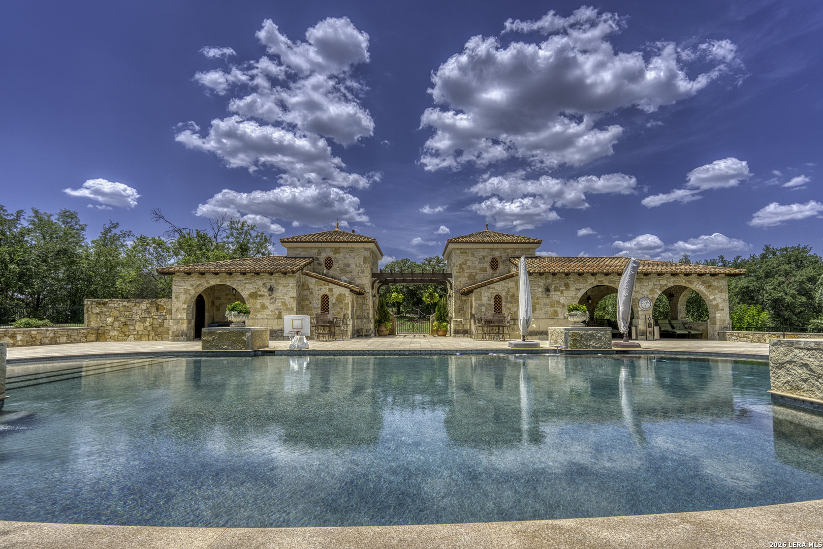 25800 Cox Crossing Road Spicewood TX 78669