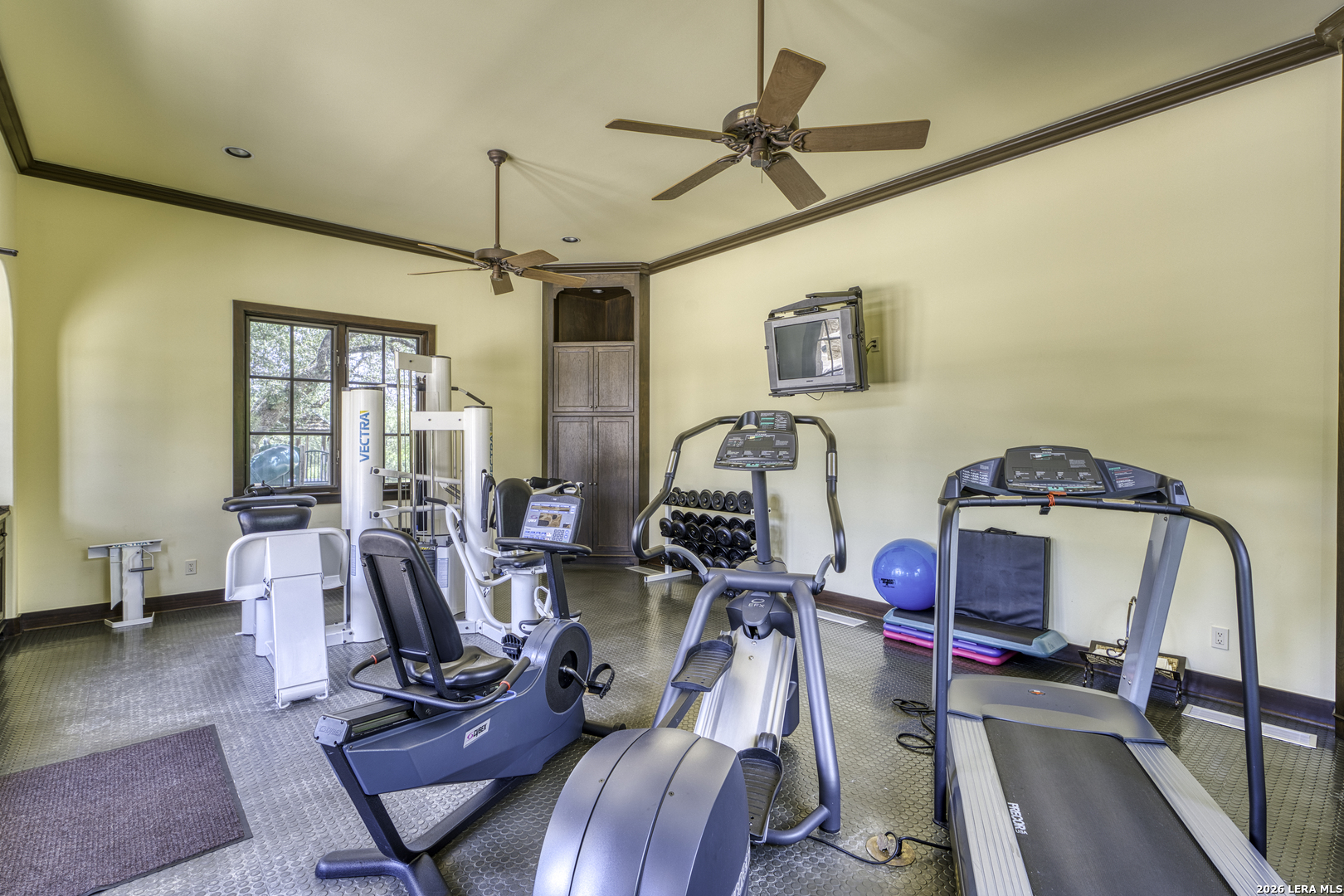 25800 Cox Crossing Road Spicewood TX 78669