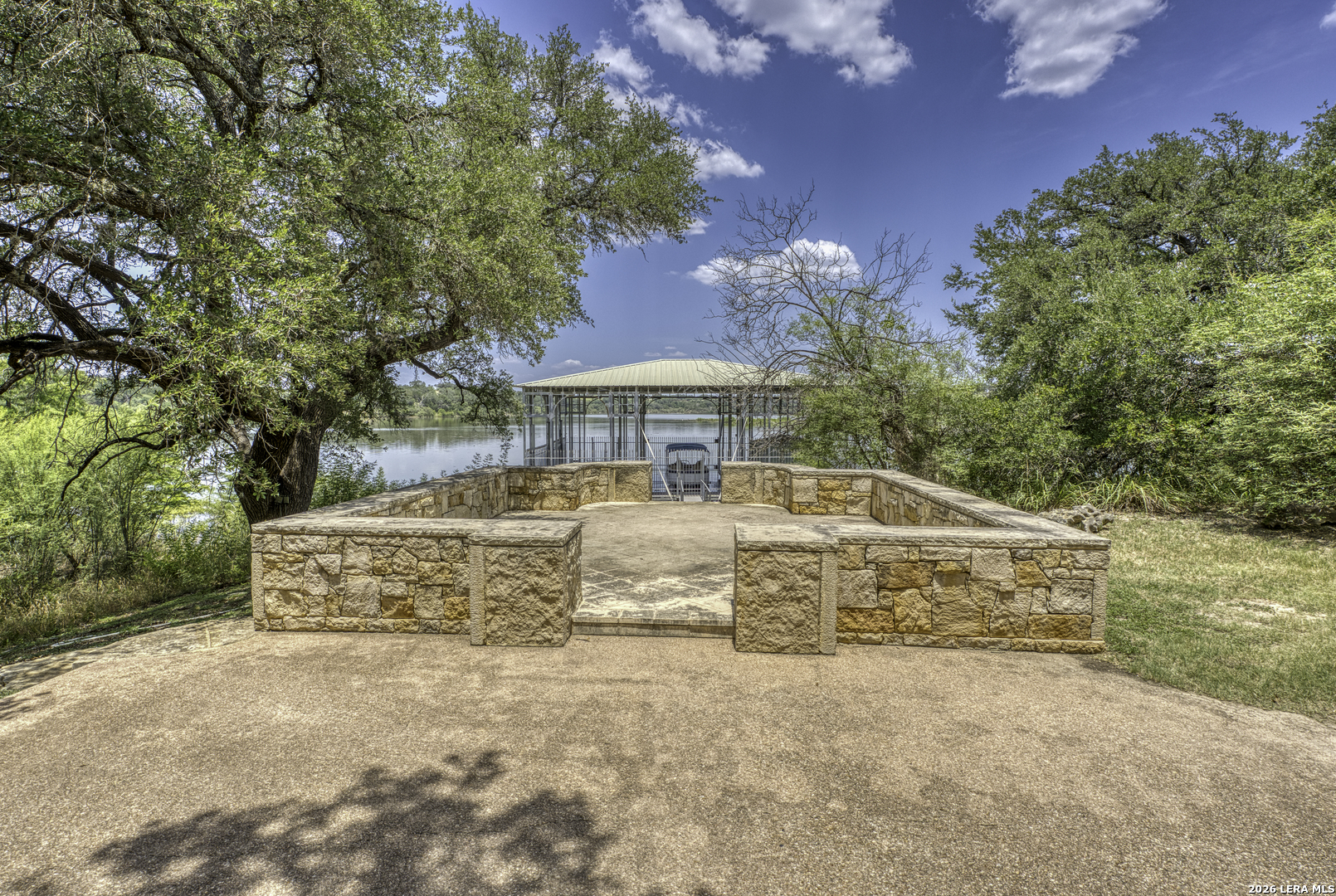 25800 Cox Crossing Road Spicewood TX 78669